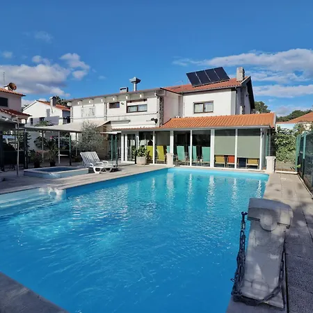 Hostel Jardins De Sao Luis *