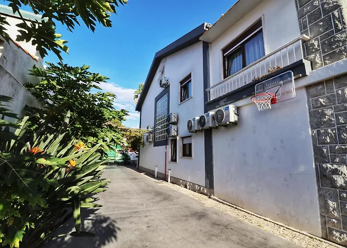 Hostel Jardins De Sao Luis Setúbal